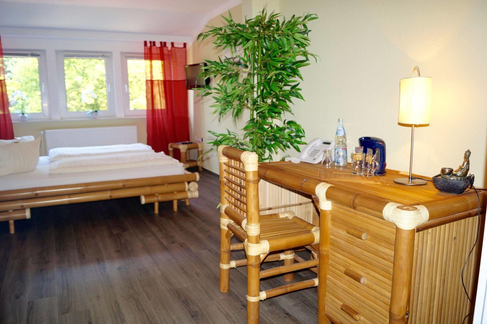 REGIOHOTEL am Kurpark Bad Harzburg Bagian luar foto