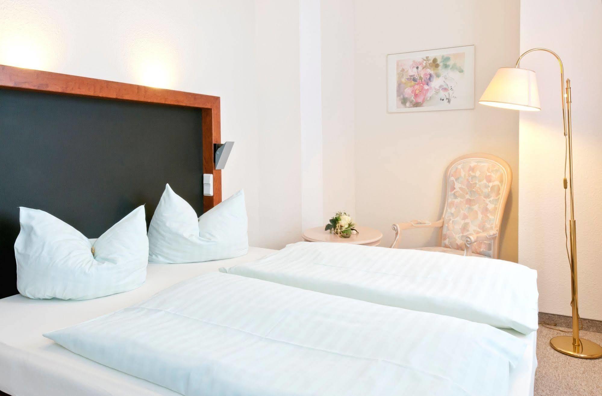 REGIOHOTEL am Kurpark Bad Harzburg Bagian luar foto